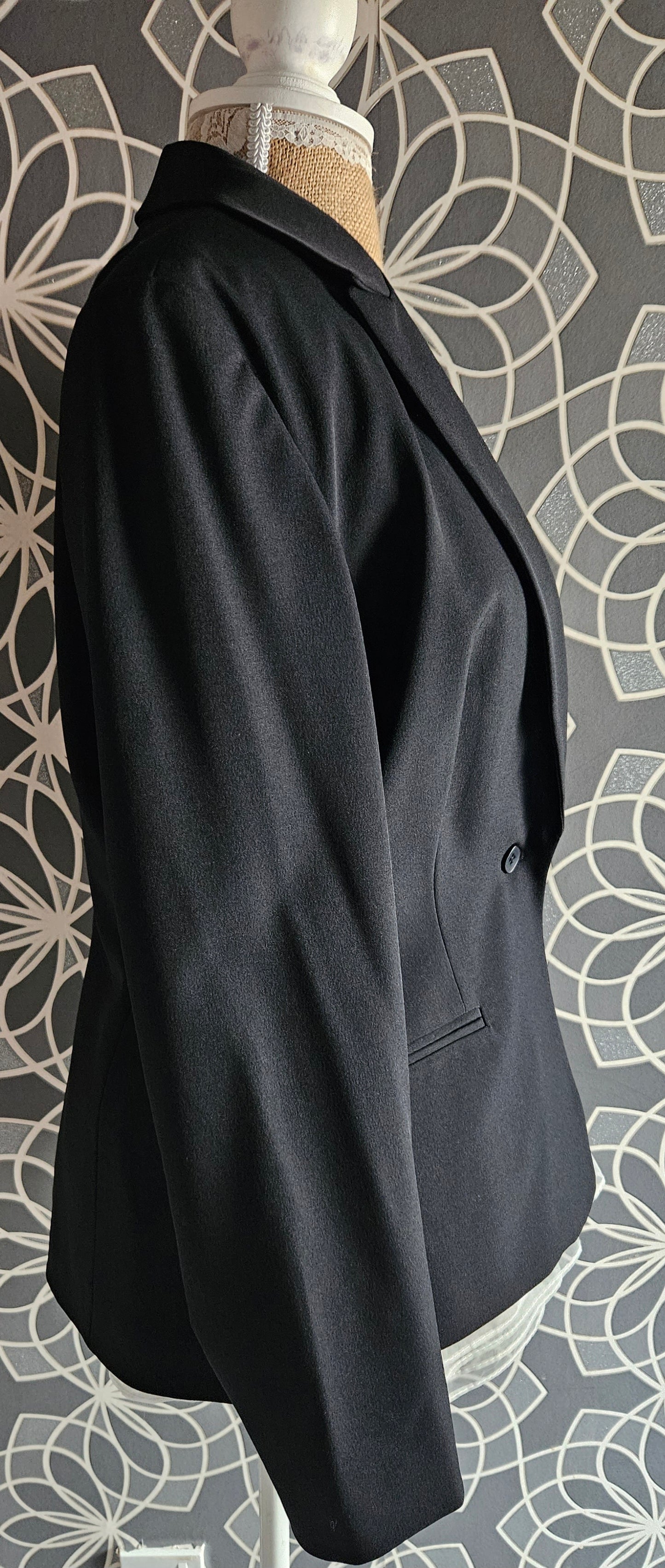 Hypen Black Jacket size 12